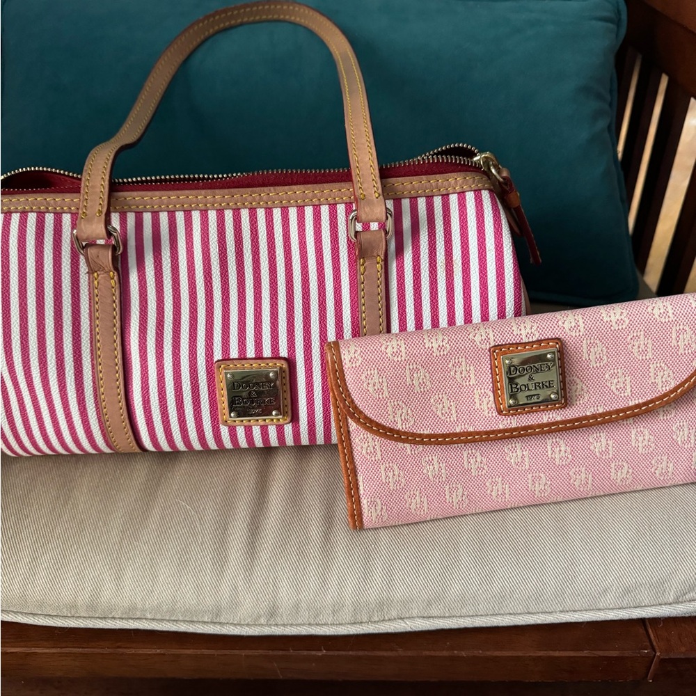 Dooney & Bourke  purse and wallet